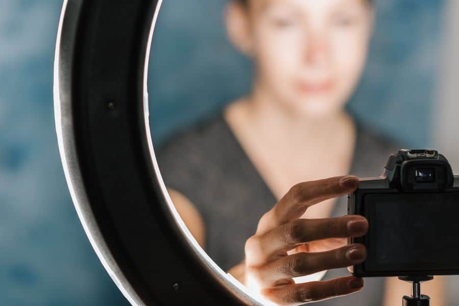 Imagen de como evitar sombras indesejadas em fotos com iluminação artificial
