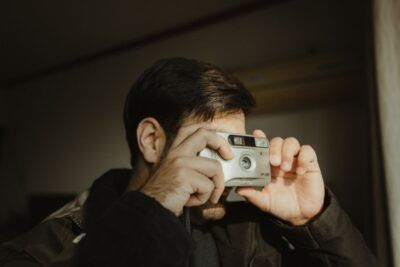 O que é abertura de diafragma e como afeta as fotos?
